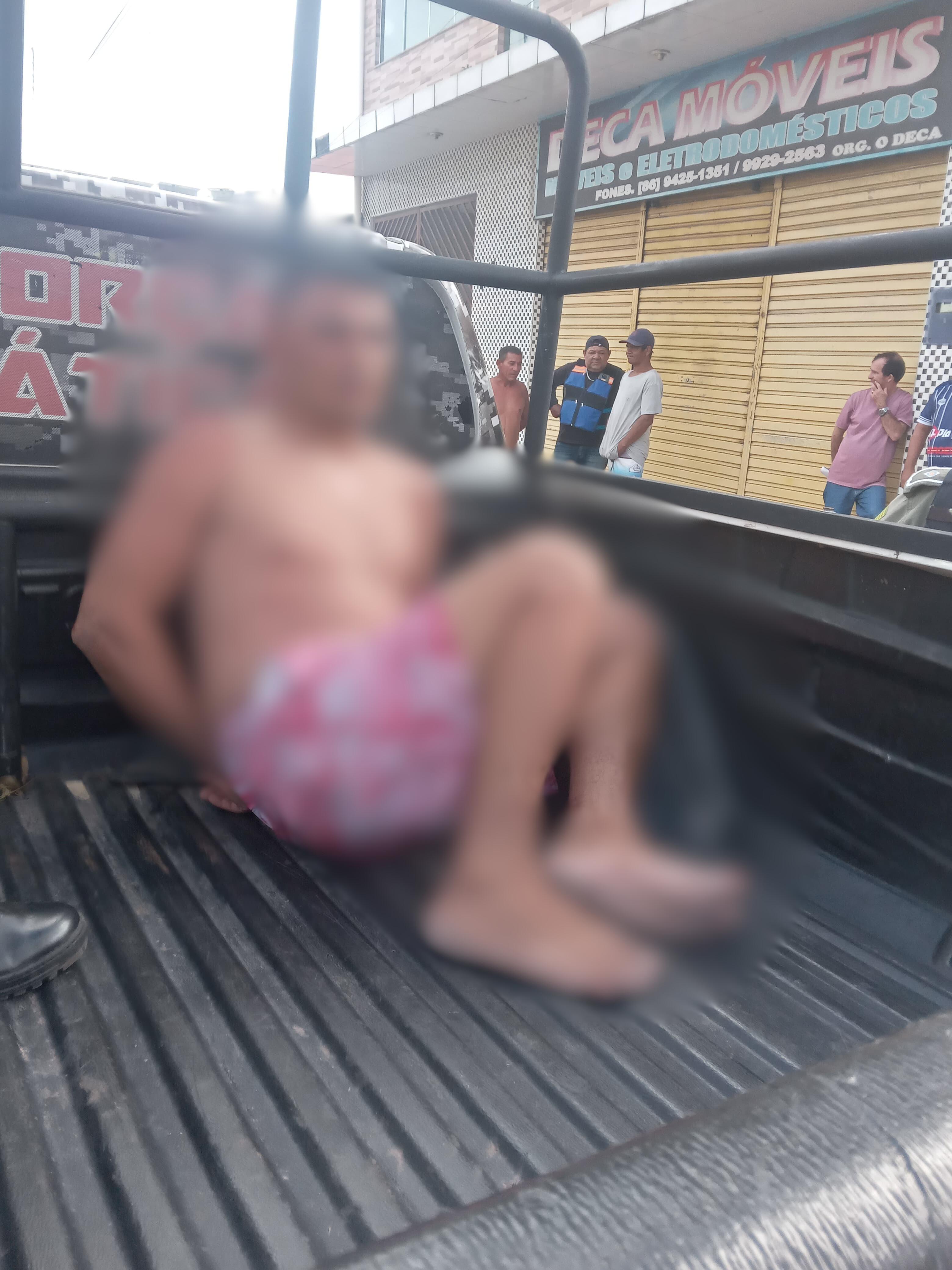 Suspeito foi conduzido à delegacia, mas foi solto