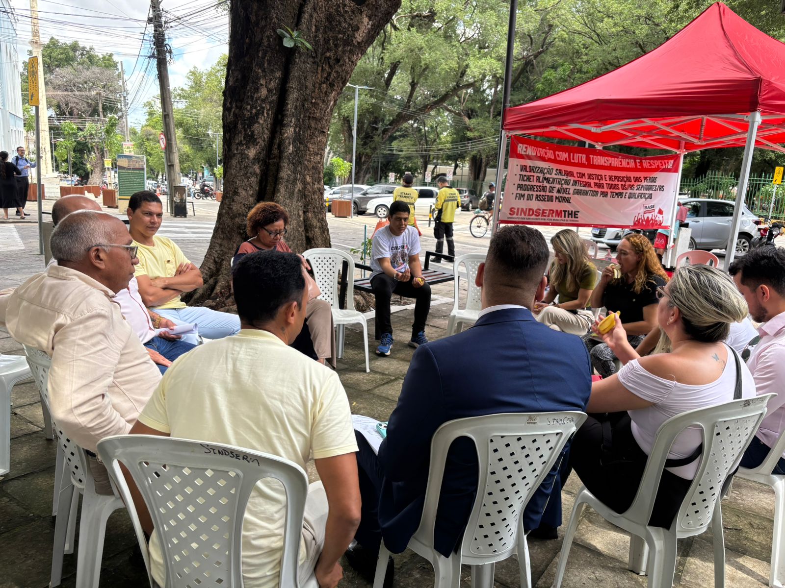 Reajuste de 5,35% para servidores municipais deve ser votado com urgência na Câmara