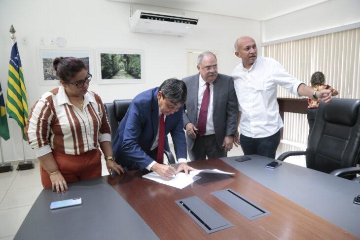 Governador assina decreto que cria 21º Batalhão de Polícia no município de Altos