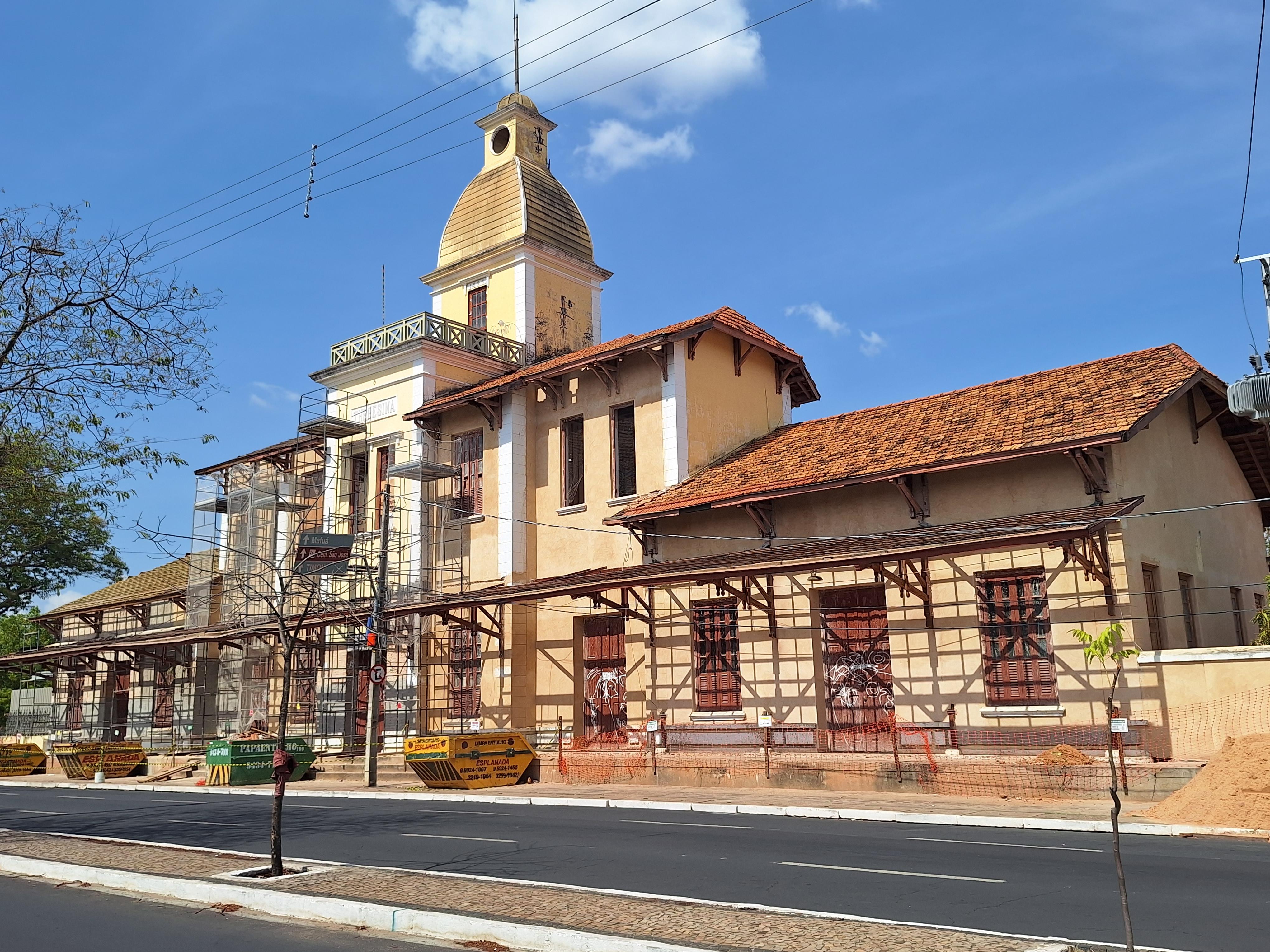 O prédio da Estação Ferroviária de Teresina está em obras