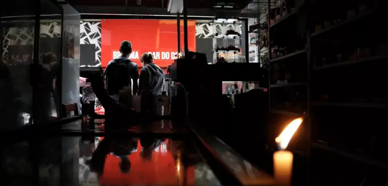 São Paulo enfrenta quarto dia de apagão; são pelo menos 250 mil imóveis sem energia