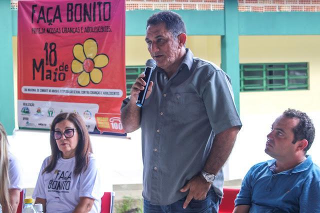 Jacinto Costa Moraes palestra durante campanha de combate ao abuso e à exploração sexual de crianças e adolescentes, em 2023