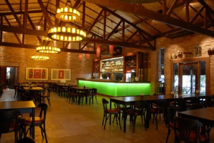 Bares e restaurantes tem alteração no horário