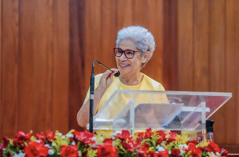 Governadora Regina Sousa