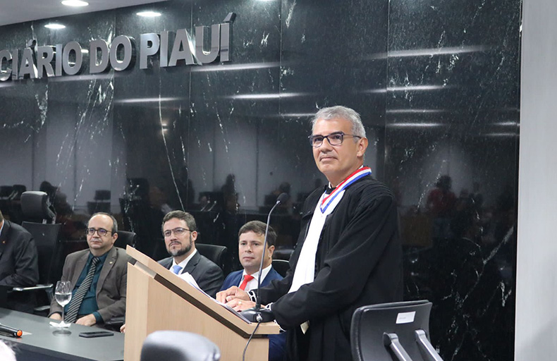 Advogado José Wilson toma posse no TJ