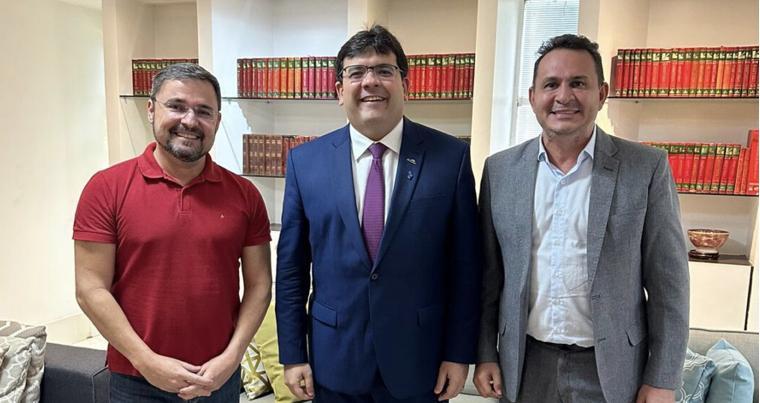 Rafael Fonteles se reúne com secretário de Cultura Carlos  Anchieta e deputado Fábio Novo
