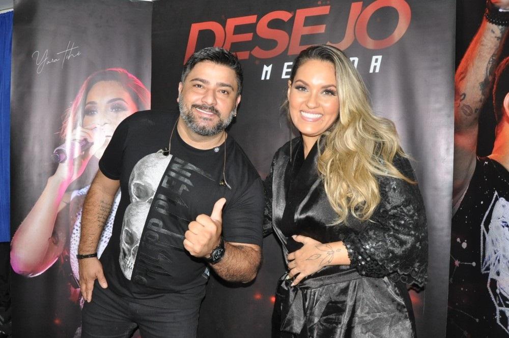 Alessandro Costa e Yara Tchê
