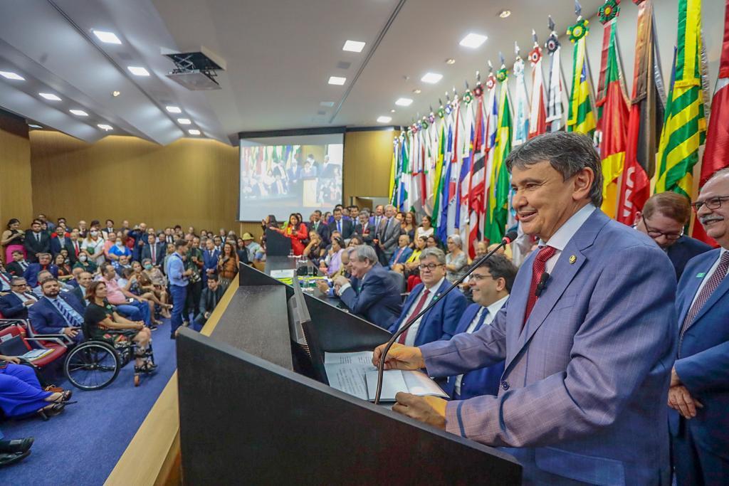 Wellington Dias na cerimônia de transmissão de cargo