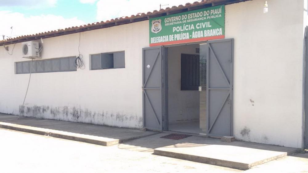 Delegacia de Água Branca