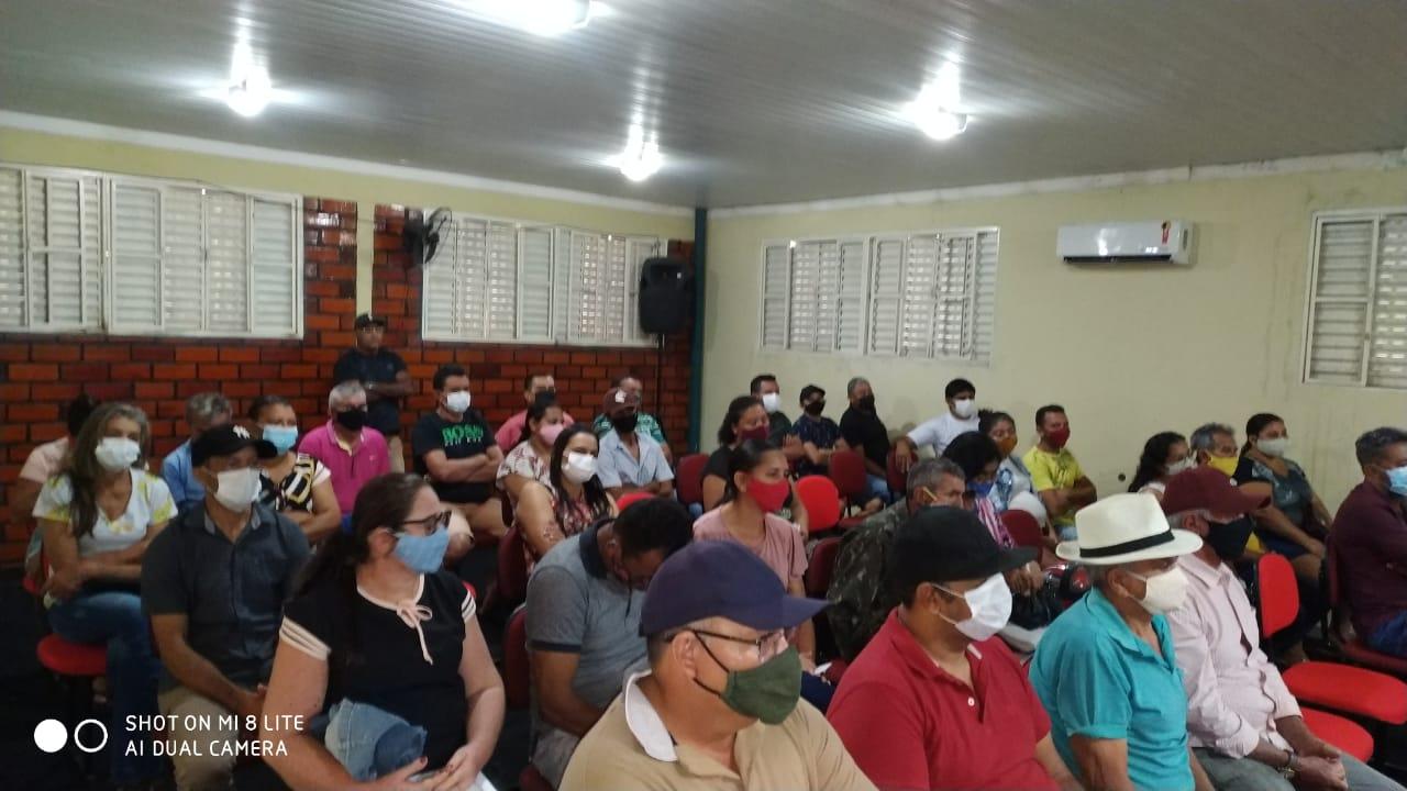 Reunião sobre linha de crédito em Sigefredo Pacheco