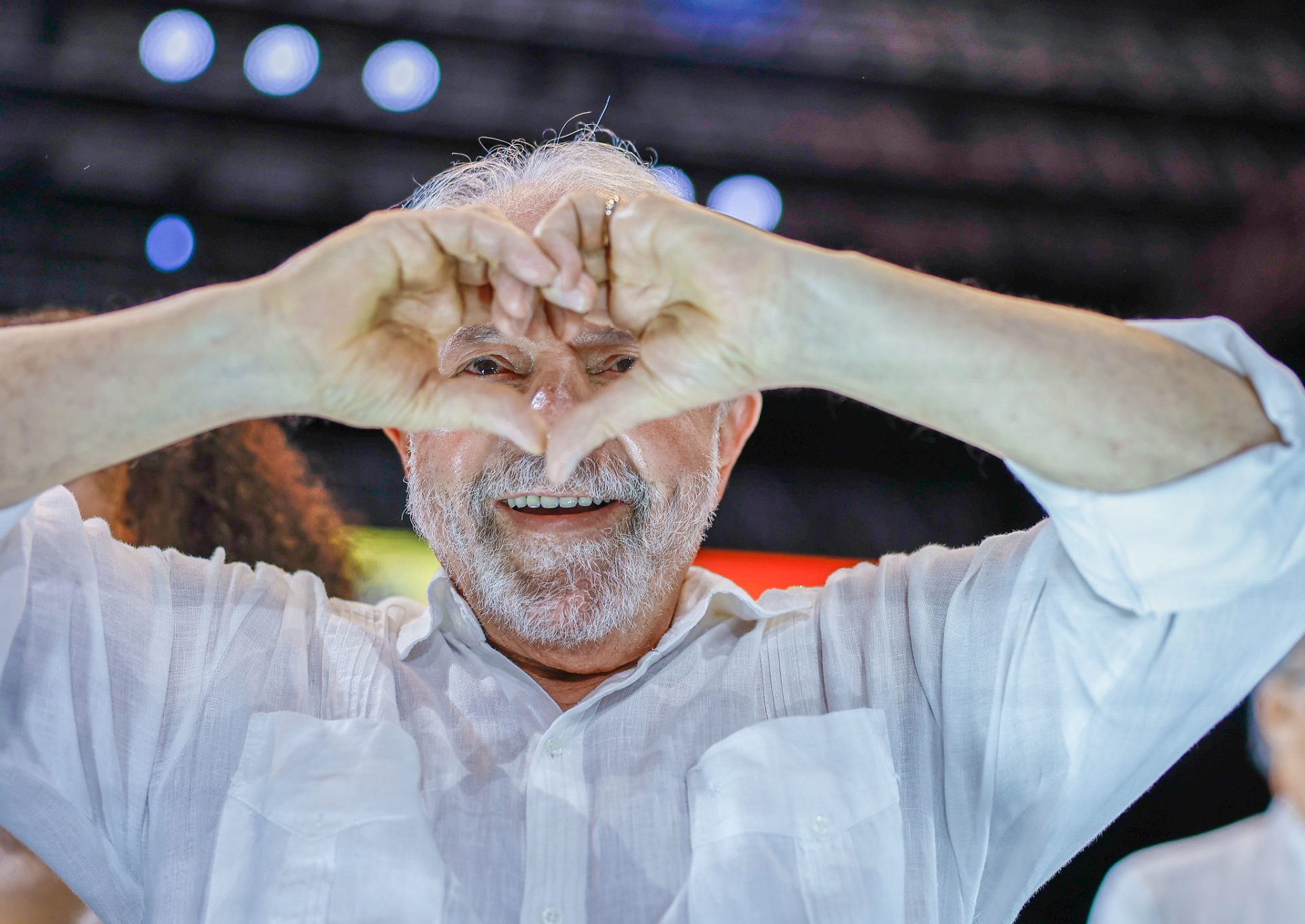 Lula é eleito novo presidente do Brasil