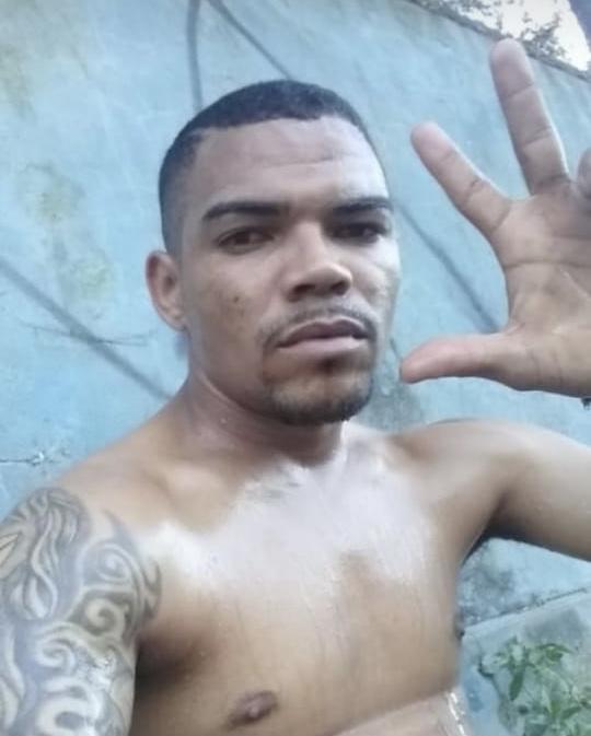 Filho de policial é assassinado