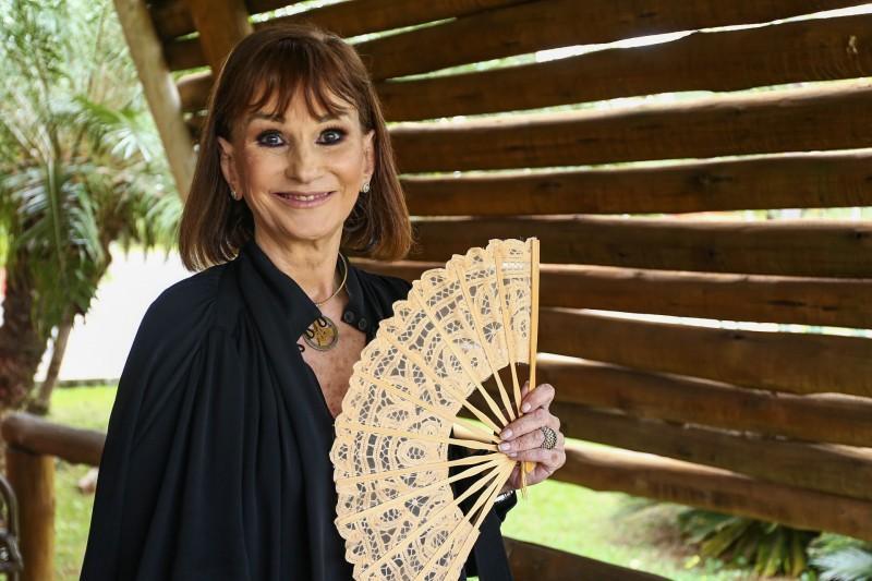 Consuêlo Badra: primeira-dama do jornalismo social no DF
