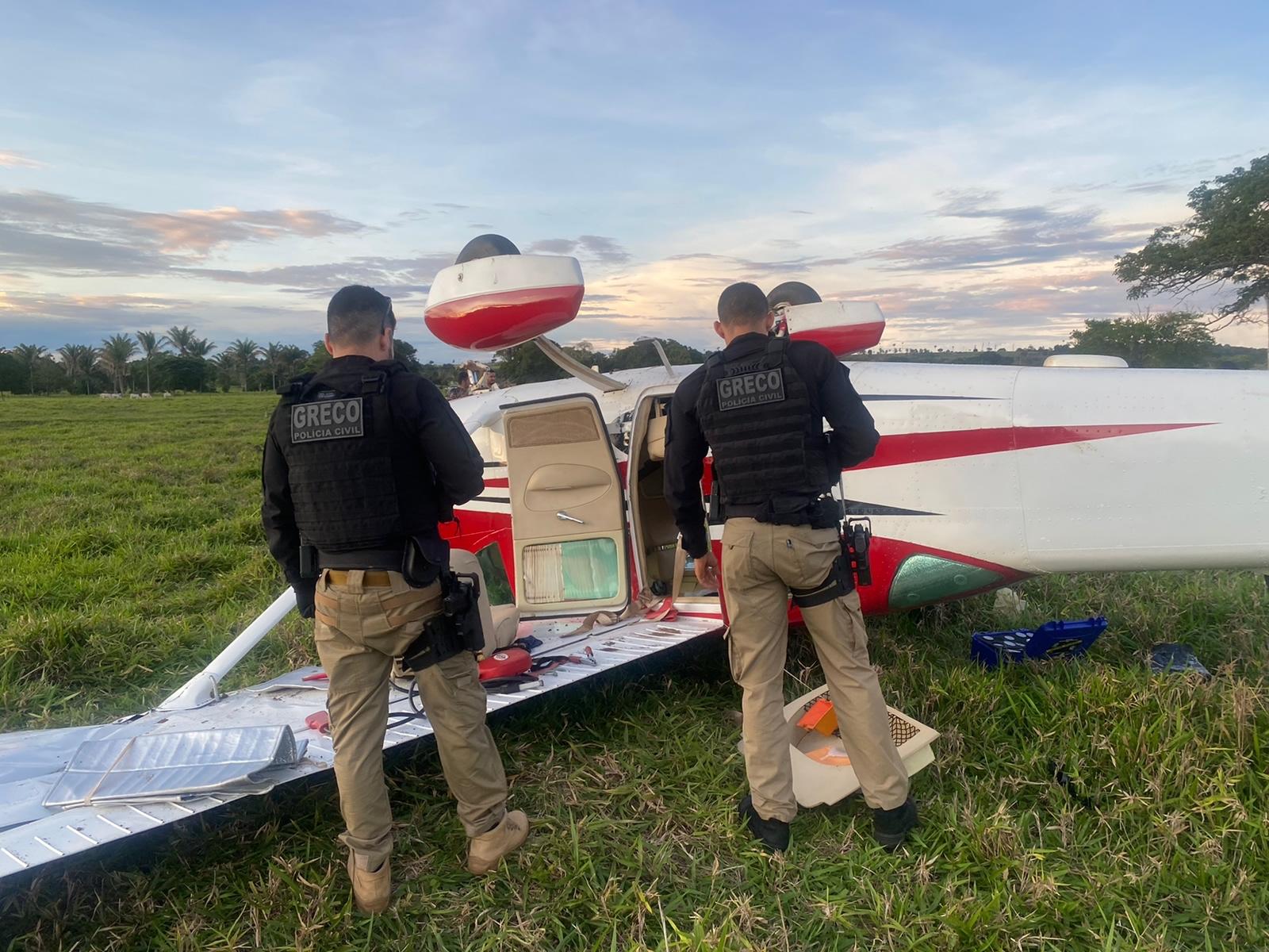 Avião roubado