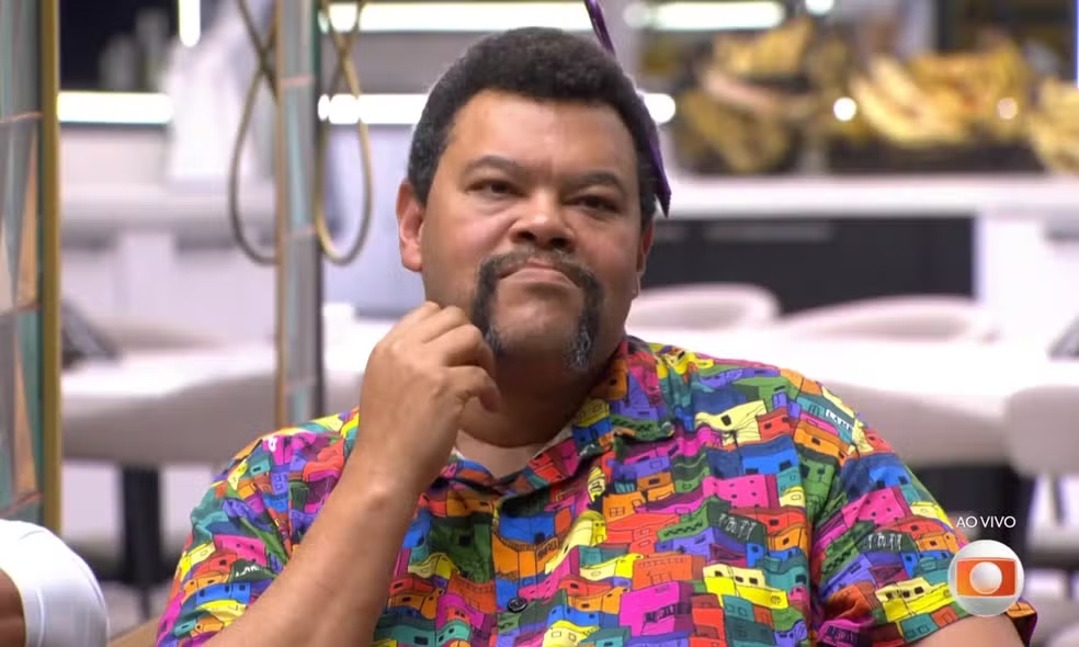 Babu Santana é criticado nas redes sociais após entrevista no Bate-Papo BBB com Ceci Ribeiro e Gil do Vigor