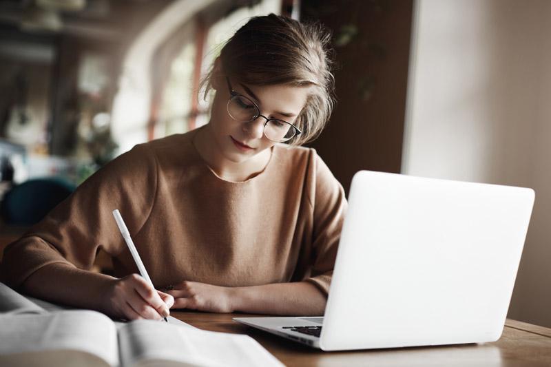 Instituição concede condições especiais para cursos presenciais, semipresenciais e a distância