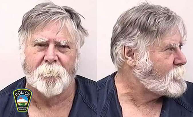 David Wayne Oliver, 65 anos, foi preso sem resistências