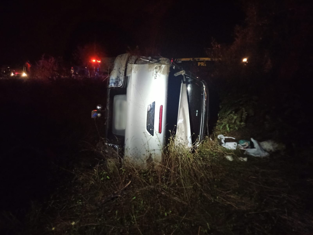 Hilux capota é passageiro morre em Campo Maior