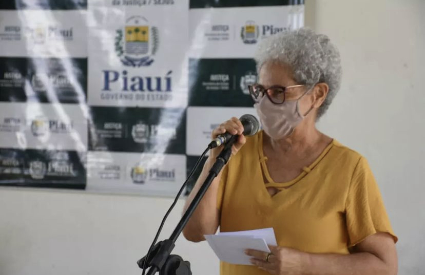 Governadora Regina Sousa