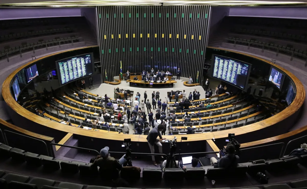 Proposta de redução da maioridade penal pode ser votada hoje (19) na CCJ da Câmara