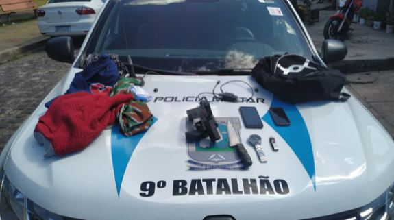 Polícia consegue prender suspeitos de assalto