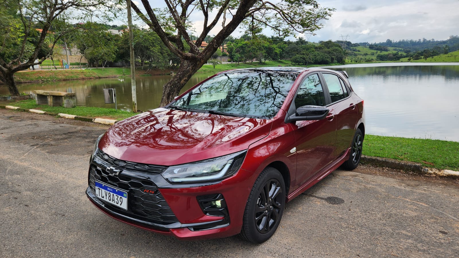 Chevrolet Onix 2026 evolui e ganha espaço no mercado