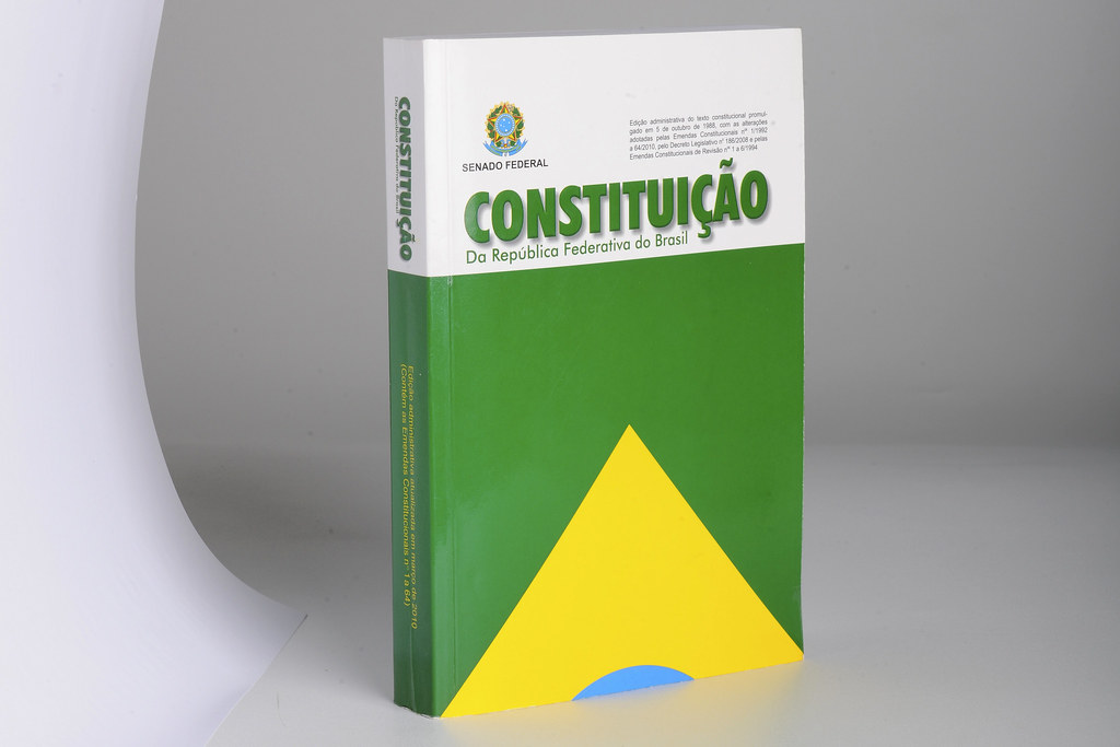 A intimidade legalmente garantida