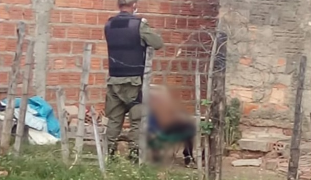 Corpo de homem encontrado morto