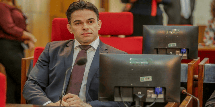 Bessah (Progressistas) assume cadeira na Alepi