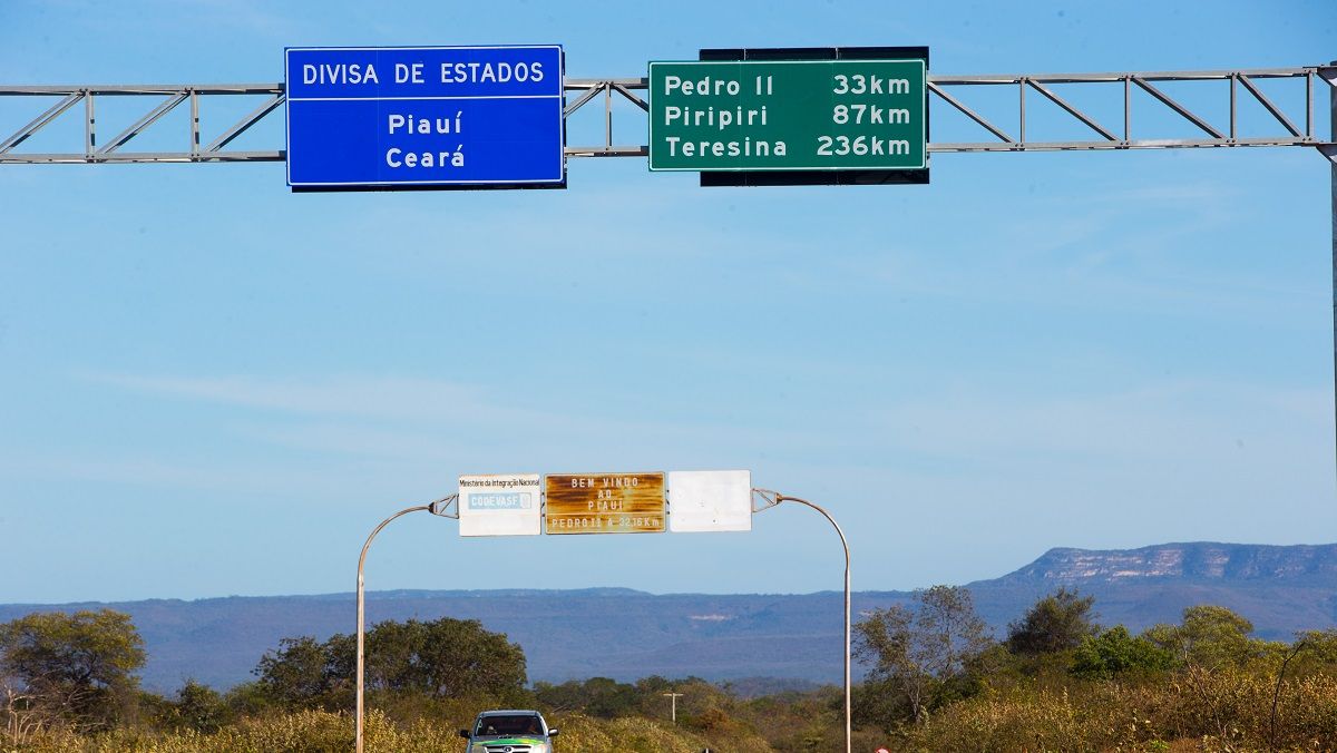 A cumeeira das águas na Serra dos Cocos