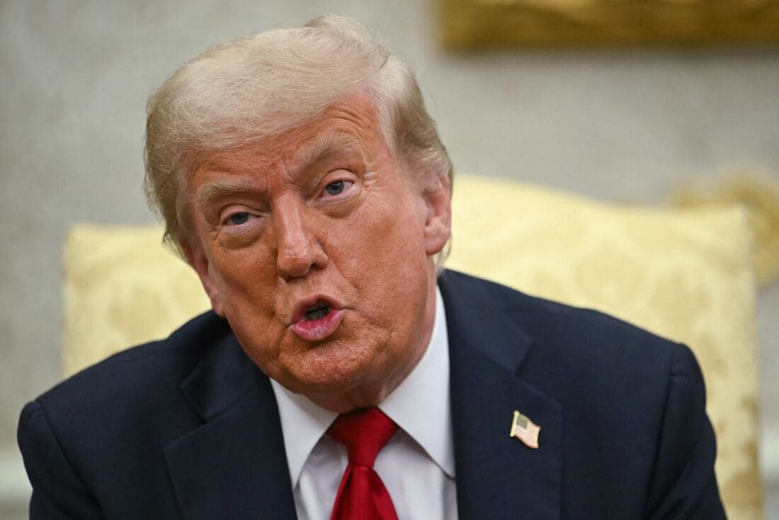 Trump ameaça novos ataques e diz que tropas não sairão sem acordo definitivo