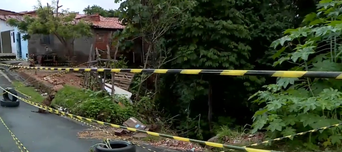 Erosão na Vila da Paz interdita via e pode afetar famílias na zona Sul de Teresina