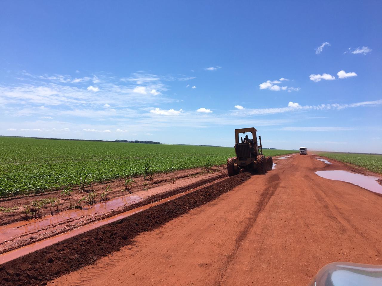 Estrada sendo construída