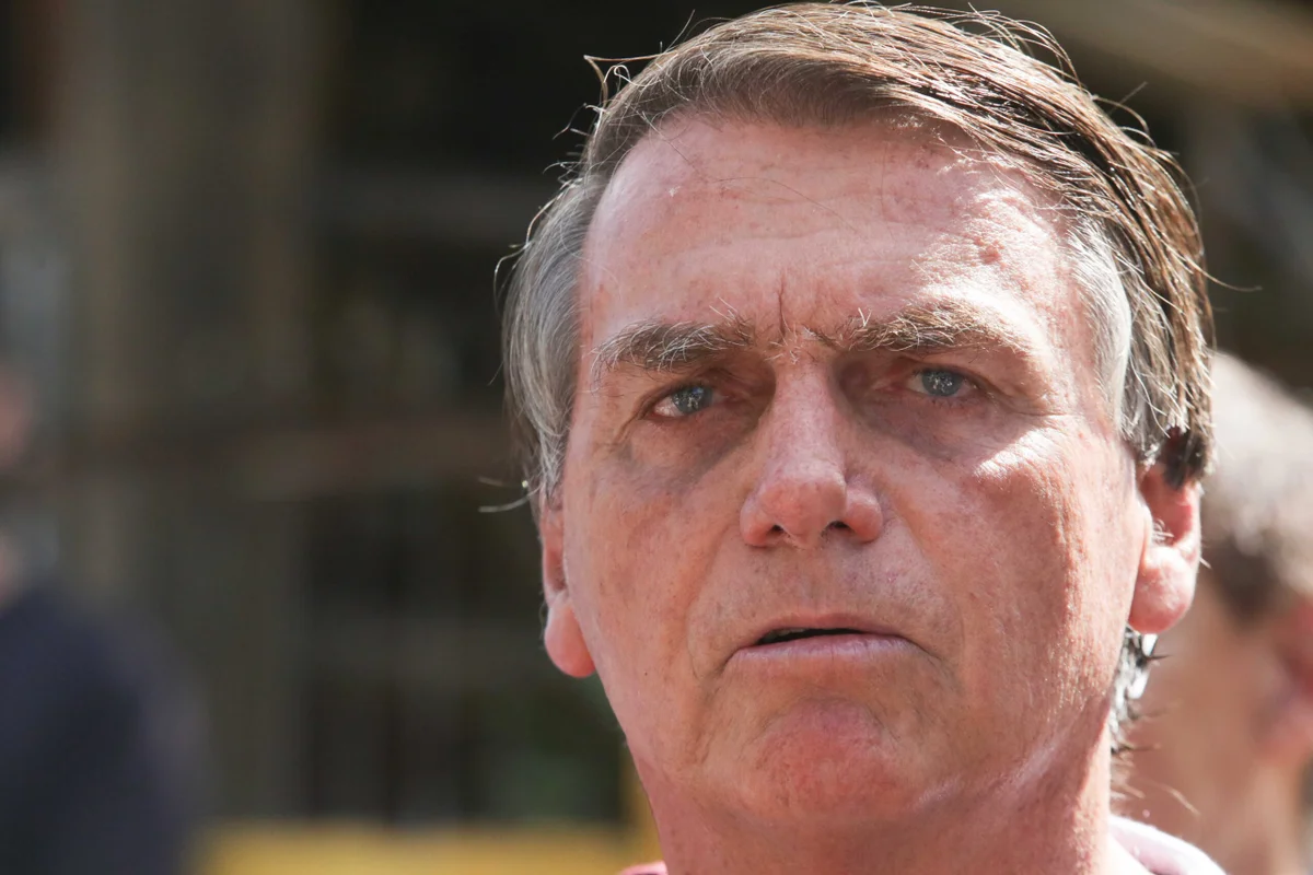 Bolsonaro apresenta boa evolução após cirurgia no ombro