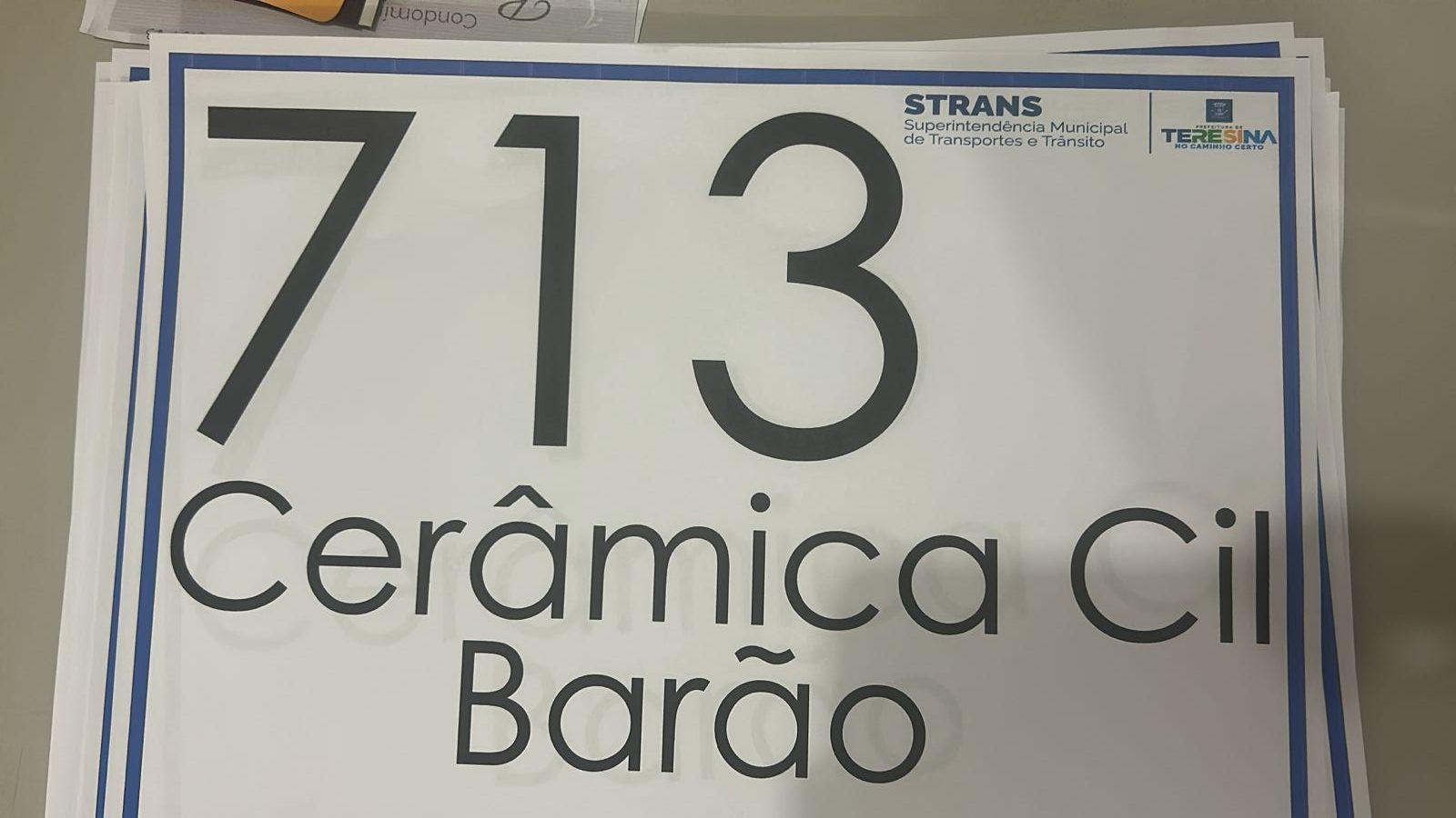 Adesivo oficial que será colocado nos veículos cadastrados pela Strans