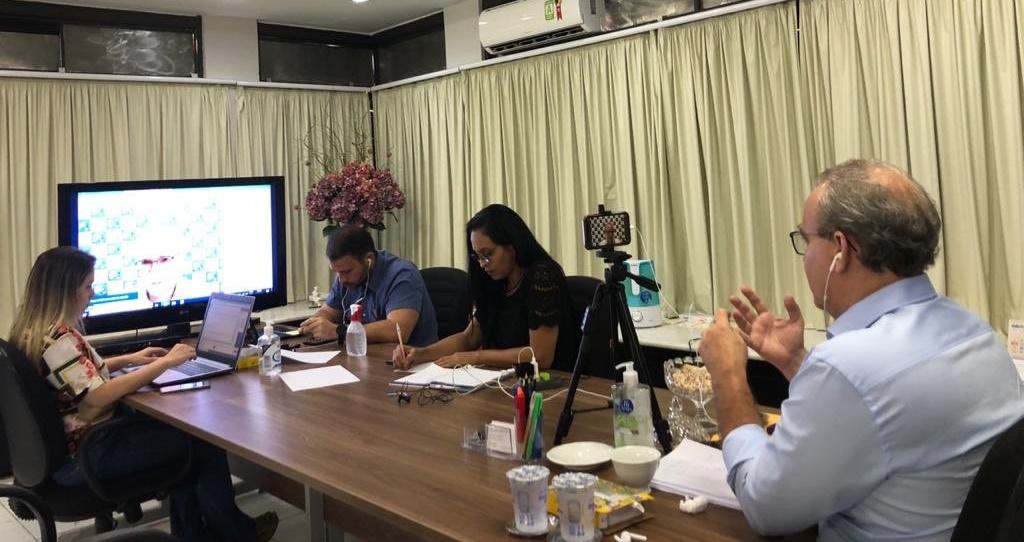 Firmino Filho durante reunião virtual