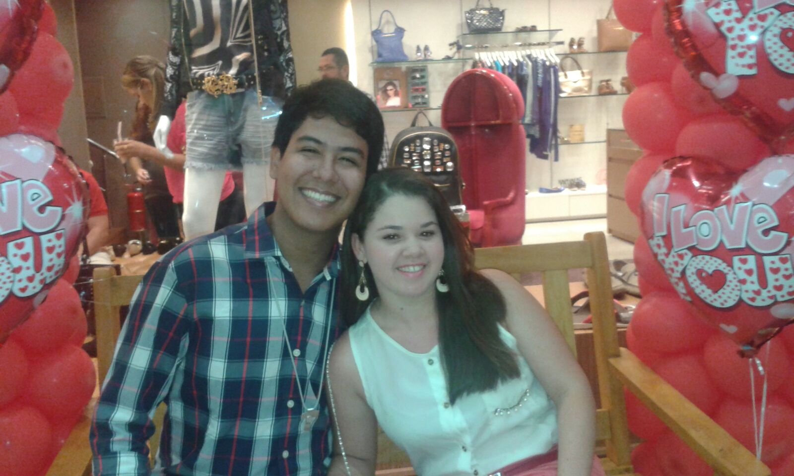 Noivos dirão "sim" ao amor em casamento drive-in no Parnaíba Shopping