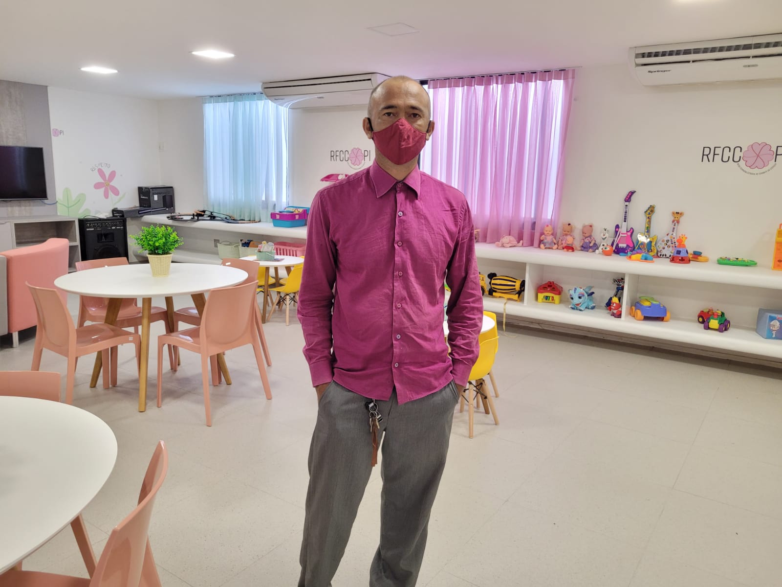 Oscar Franco  assistido pela RFCC