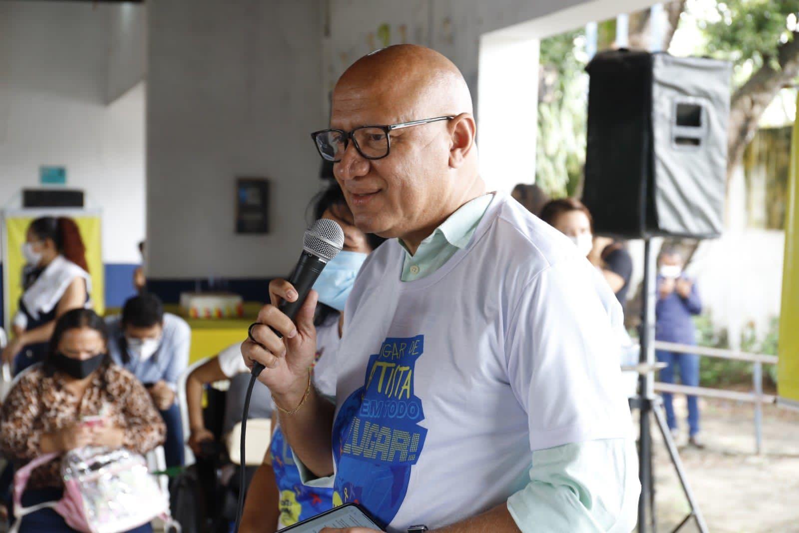 Franzé Silva (PT) em evento na AMA