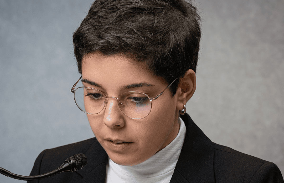 ‘Tem que pedir desculpas por apanhar’: diz brasileira presa por migrar aos Estados Unidos