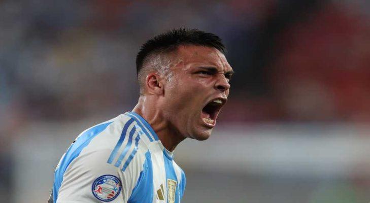 Argentina buscou a vitória no final da partida