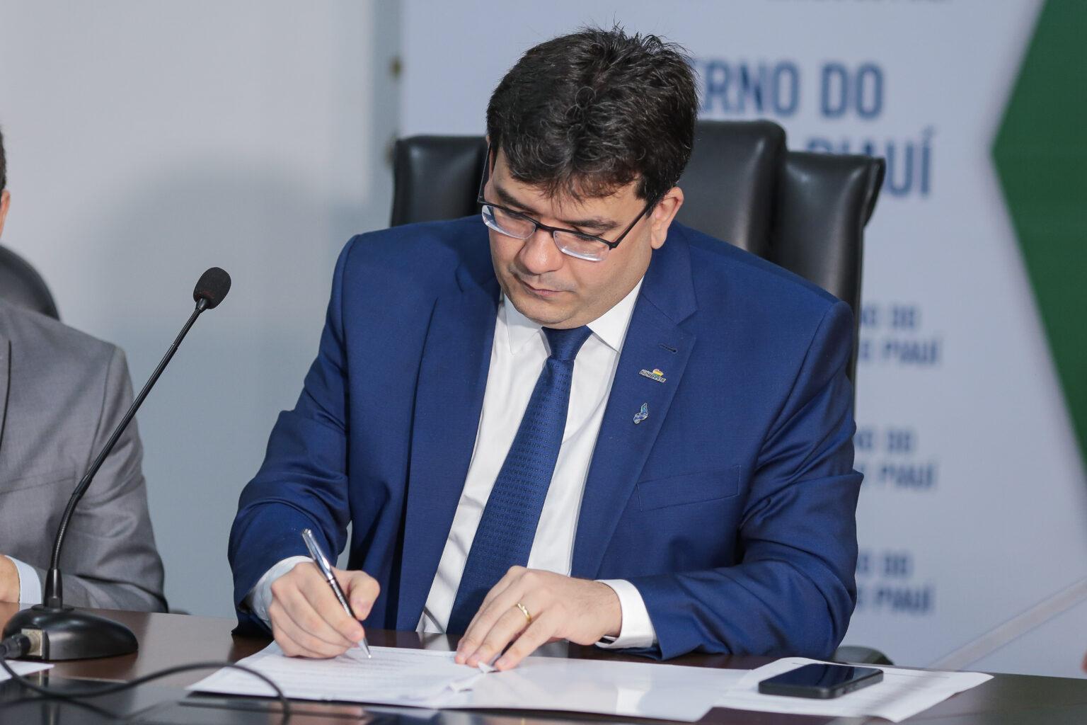 Governador Rafael Fontele