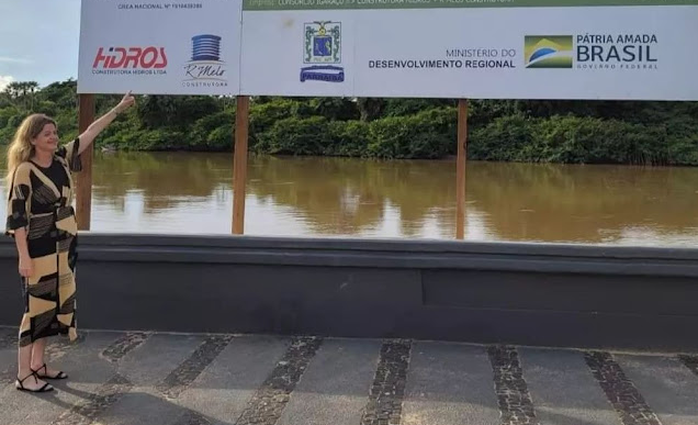 MP investiga foto de Gracinha Mão Santa ao lado de placa