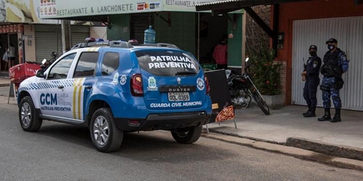 Patrulha em Timon fiscaliza comércio para cumprimento de lockdown