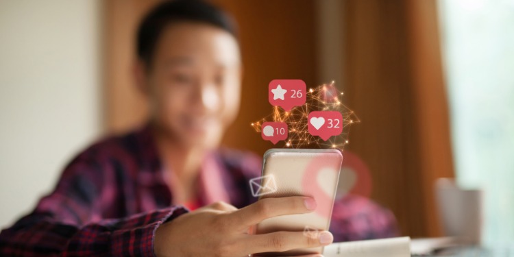 ECA Digital: projeto de lei promete mudar uso de redes sociais por crianças no Brasil