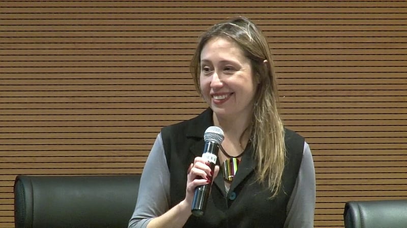 Pesquisadora Larissa Bombardi, exilada do Brasil há três anos