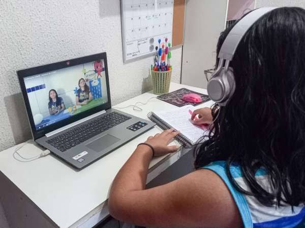 Aulas nas escolas municipais deverão retornar de forma remota