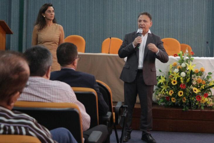Secretario Emílio Junior