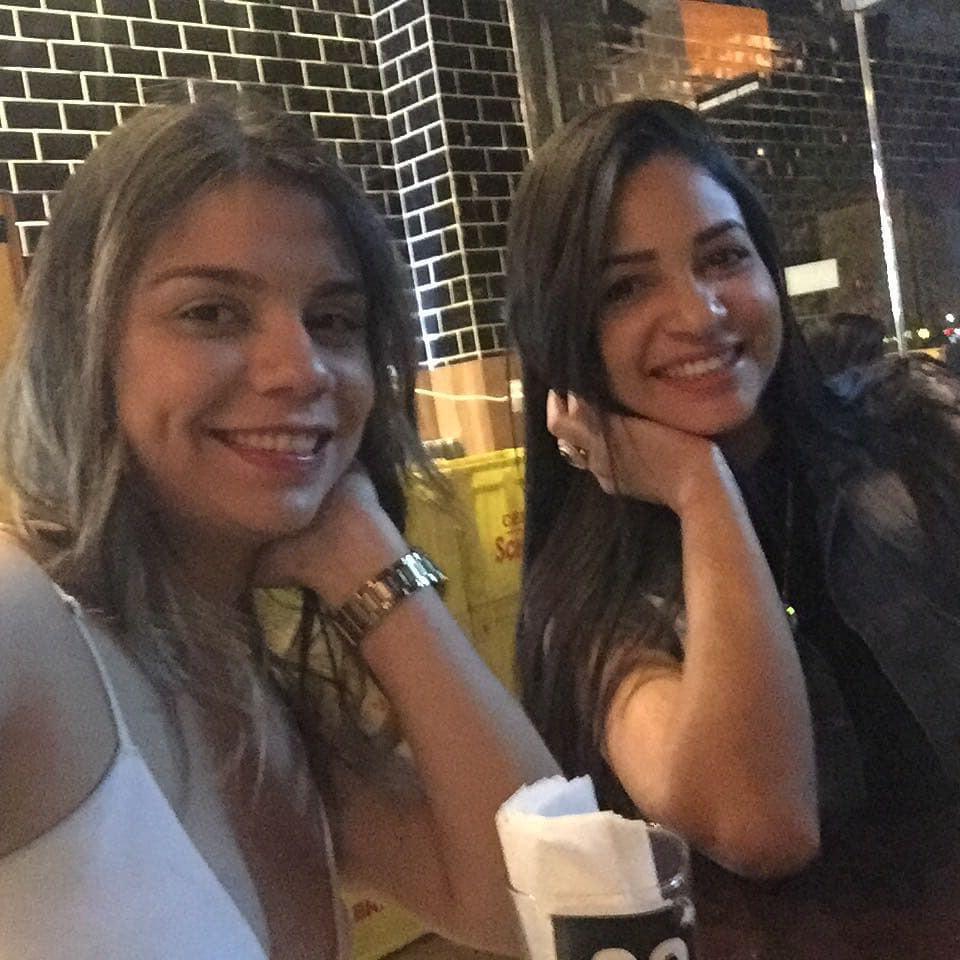 Vanessa Chaves e a amiga Anuxa Kelly