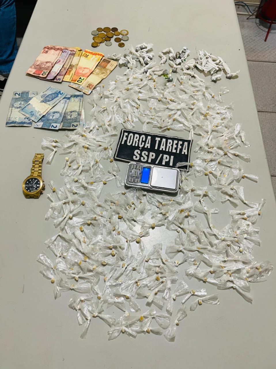 Homem é preso com 200 pedras de crack na zona Sudeste de Teresina